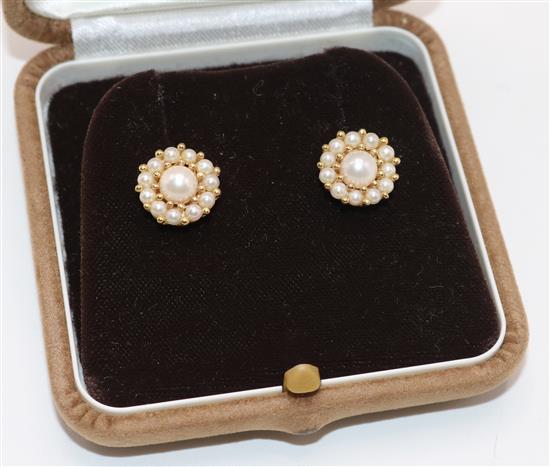 Pair of 9ct gold and cultured pearl cluster ear studs